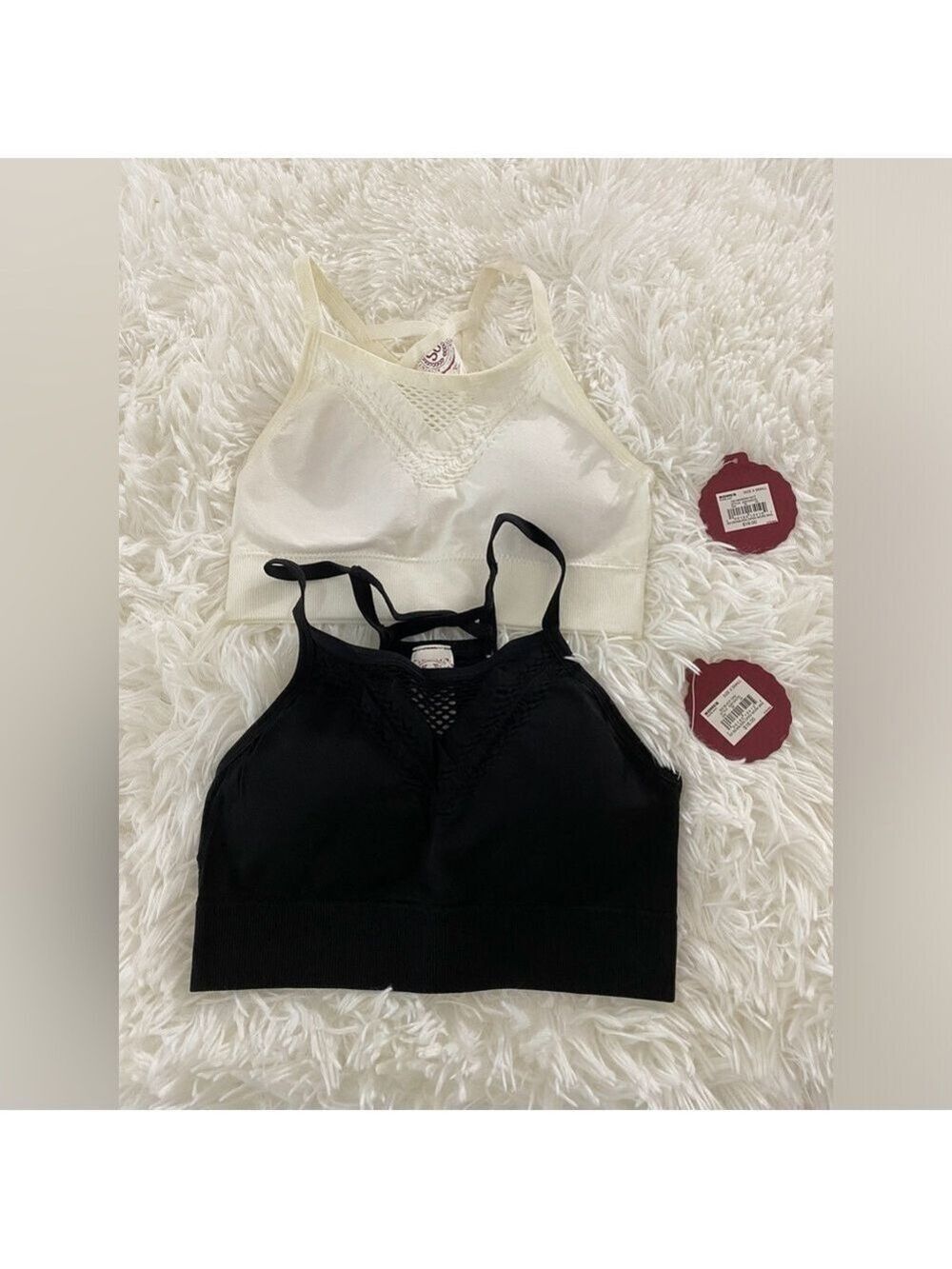 SO black and white 2 pack seamless bra Wire free removable pads XS